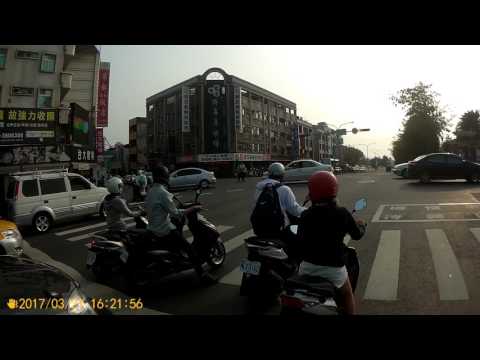 台南三寶飯的日常 逆向二段轉 左轉靠左直接轉很難嗎?