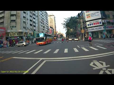 【1335-VA】1110124   前鎮區三多三路199號門口附近 並排停車