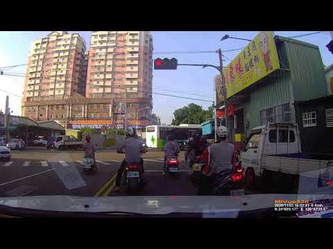 寶寶寶 三寶日常  逆向停紅燈阿嬤/左燈阿北搖擺騎士