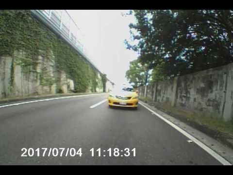 【825-J7】逼車後鏡頭-違規地點高雄市南華一路與國道一號北上五甲系統369.9公里