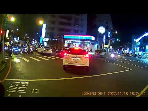 不依標誌、標線、號誌指示 traffic violation 〈Pelanggaran lalu lintas〉 交通違反 〔vi phạm giao thông〕