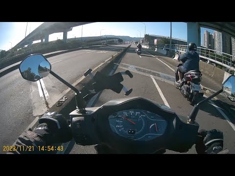 【MQE-2260】變換車道未打方向燈 (已舉發)