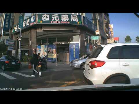 三寶逆向行駛警察不處理 我有報案斗南火車站警察不處理啊