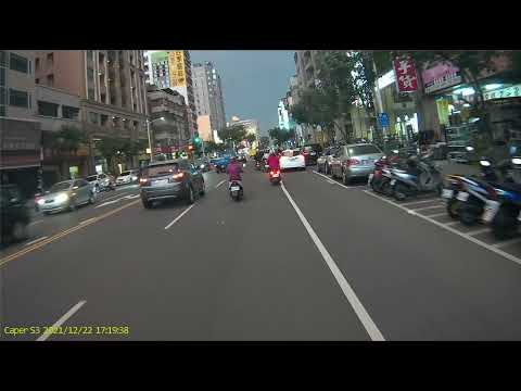 【AJD-7851】1101222   前鎮區三多二路437號 並排停車