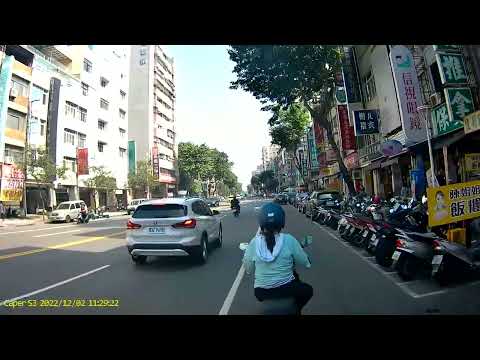 【3256-E9】1111   苓雅區三多二路313號 並排停車