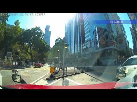 車CAM直擊 - 尖沙咀男亂跑過馬路險被撞飛