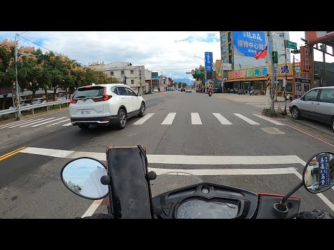 闖紅燈闖的理所當然  已檢舉