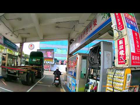 03_20 汐止大同路三段三寶開賓士擦撞加油站收銀台