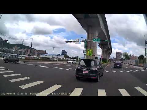 【TDN-5805】計程車左轉車道違規直行