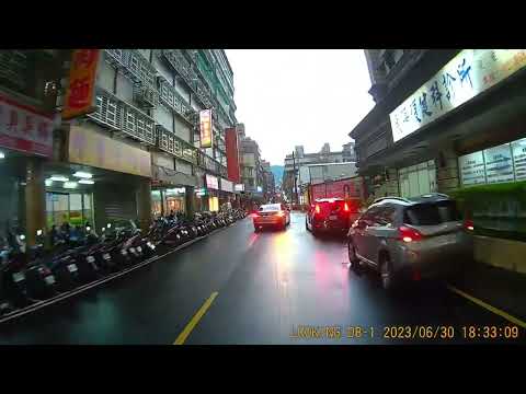 滿滿的違規停車（檢舉成功一張）-