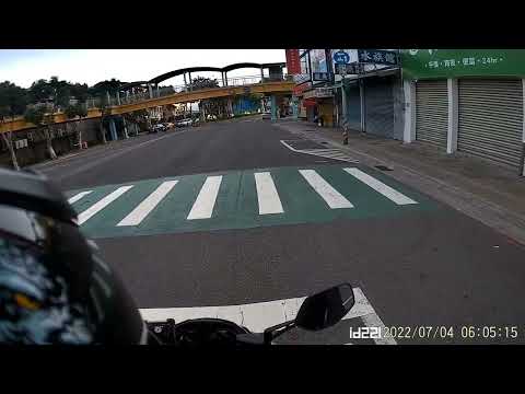 佔用尛機車停等區！ 