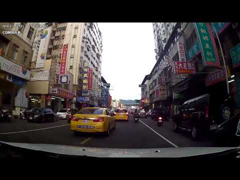 【896-J5】跨雙黃線、變換車道未打方向燈