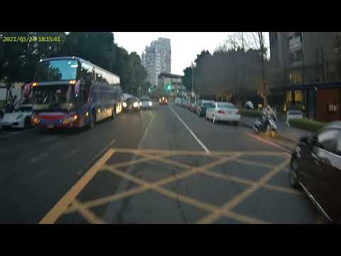 違規超車   caper S3