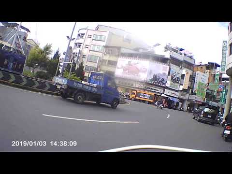 9J 7627 紅線停車+駕駛座無人狀態