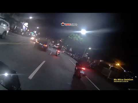 三寶.車禍影片 車禍影片 04 28 高雄市楠梓區海專路