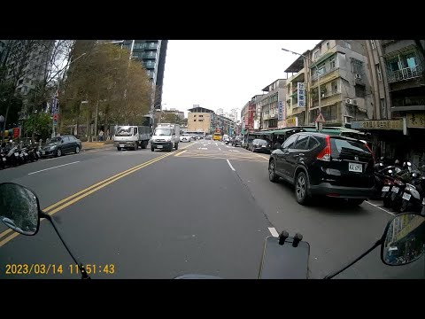 【AGC-6957】並排臨時停車 (已舉發)