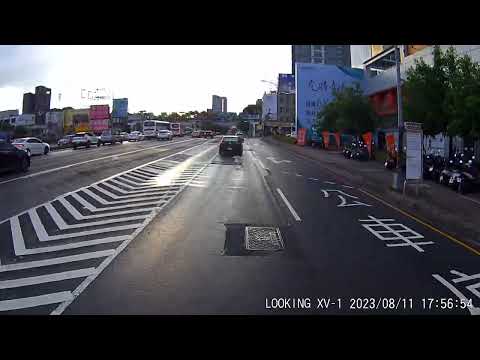 違規跨槽化線切車道