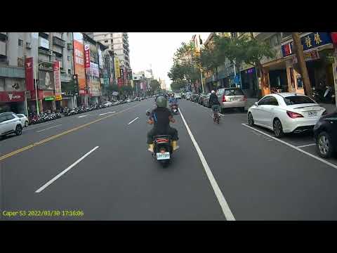 【BJK-5313】1110330   前鎮區三多三路187號門口附近 並排停車