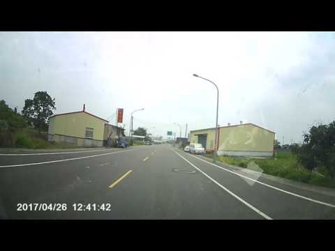 死三寶差點害死人撞上前鏡頭1