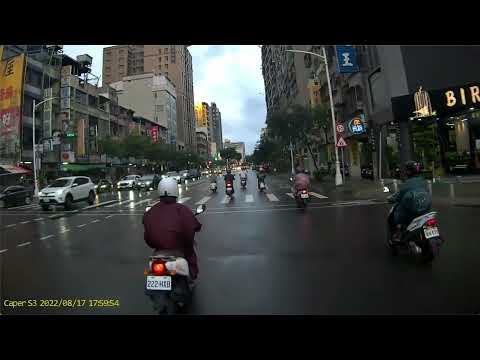【BAA-3828】1110817   前鎮區三多二路437號附近 並排停車