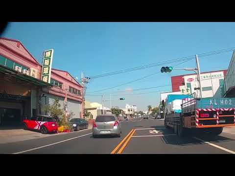 大貨車亂停才逆向左轉