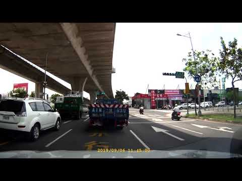 馬路三寶之單行道逆向,一台汽車,帶兩輛摩托車,名副其實的三寶,1:50秒處開始