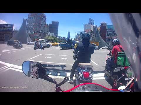 一整天的跨線三寶，新的安全帽真的好安心