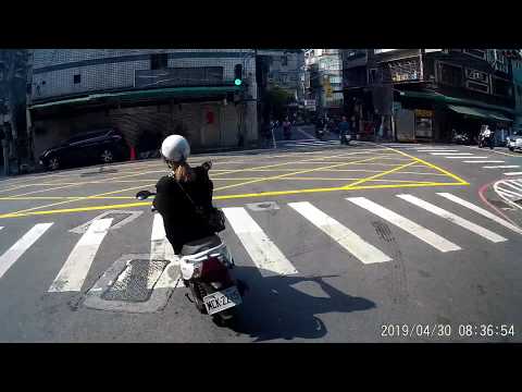 04 30 三寶左轉硬要切 連看都省略