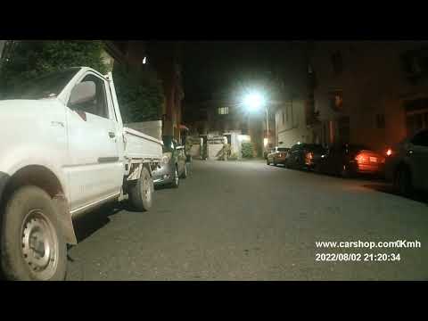 等紅燈遇到逆向的頭又大三寶暴衝過來 差點撞到我