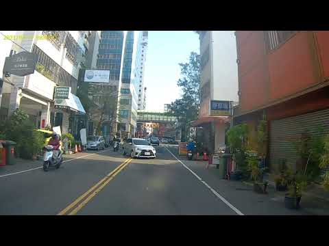 三寶日常跨雙黃線，未禮讓直行車  caper S3