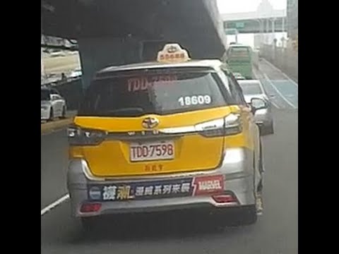 【TDD-7598】計程車號左轉彎未依規定使用方向燈