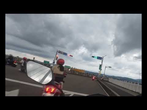 四處都是停車場  