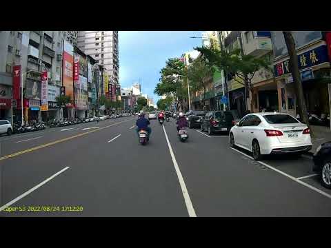 【9583-ZY】1110824   前鎮區三多三路177號門口 並排停車