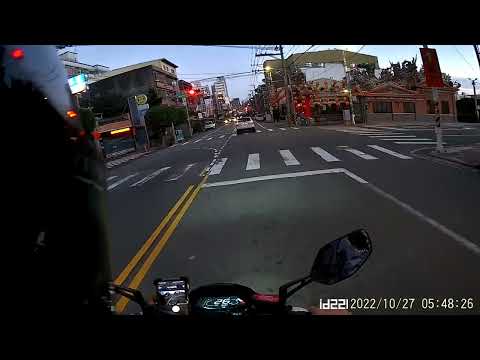 一大早特別多愛闖的～唉 可惜沒錄清楚車牌