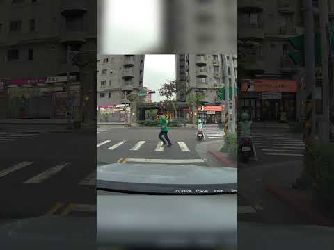 被待轉制約的台灣人  