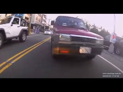 貨車全馬力逆向連超五車 | WoWtchout - 你在路我在錄