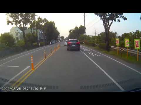 右側超車,跨越兩車道行駛,均檢舉成立