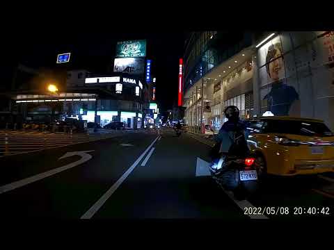 轉彎不看車直接轉～欠教訓！