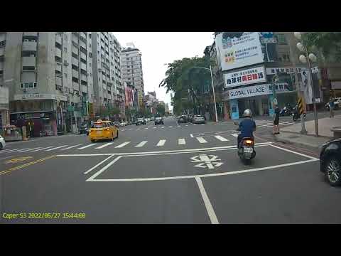 【AMT-9055】1110527   前鎮區三多三路號門口附近 並排停車