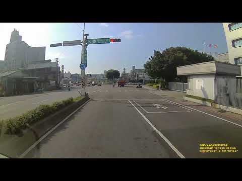 桃園 春日路與有恆路口 三寶闖紅燈行雲流水 FILE230605 161140F0