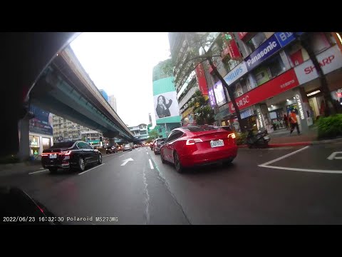 移動神主牌EP33 - 特斯拉四輪大爺，二輪通通閃邊林北趕時間