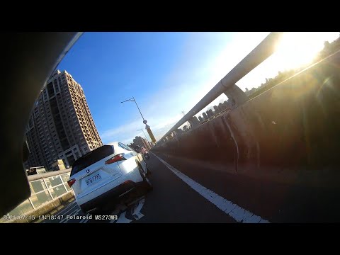 移動神主牌EP37 - 窄到開不下去了才想到可以切回汽車道