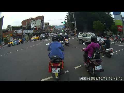 不管啦！我就是要左轉