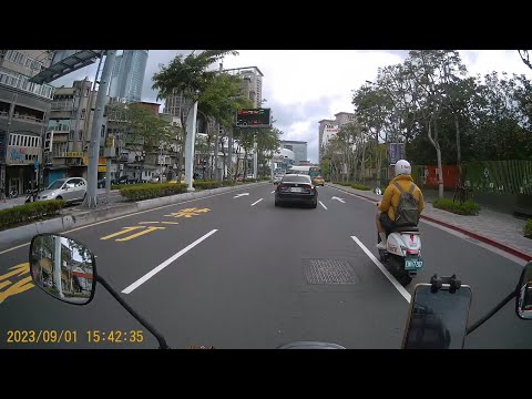 【EWH-7207】EWH-7 變換車道未打方向燈 (已舉發)