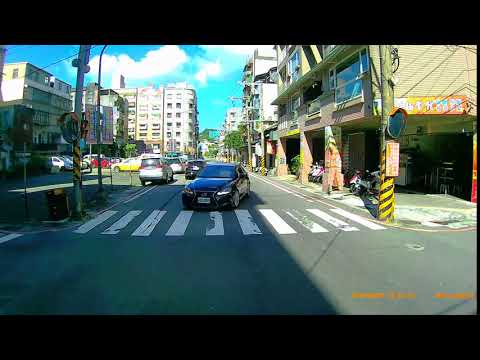 逆向行駛加上大迴轉，整個城市的道路都是我家的!