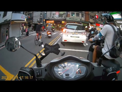 【EQB-3853】違規逆向行駛 (已舉發)