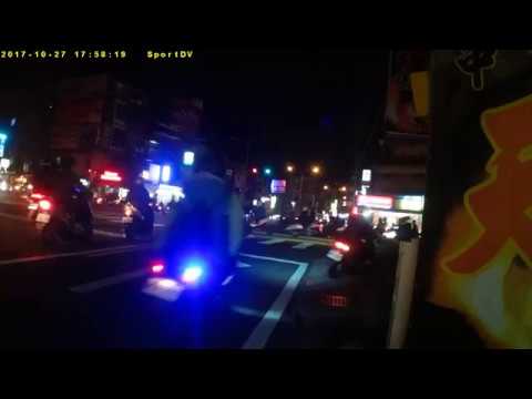 新豐鄉三民南路路口的尖峰時段