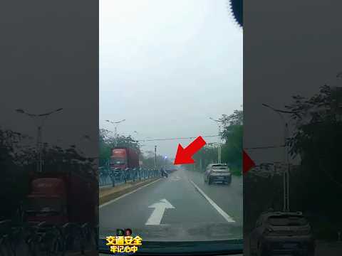 移動式神主牌，防不勝防！ 