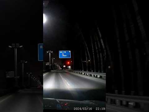 驚險！反應快，對面沒車 