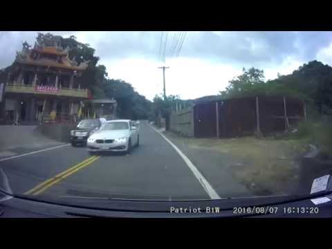 開B牌就大尾?請神大幫忙拼出車牌~謝謝!(差點被擊落)